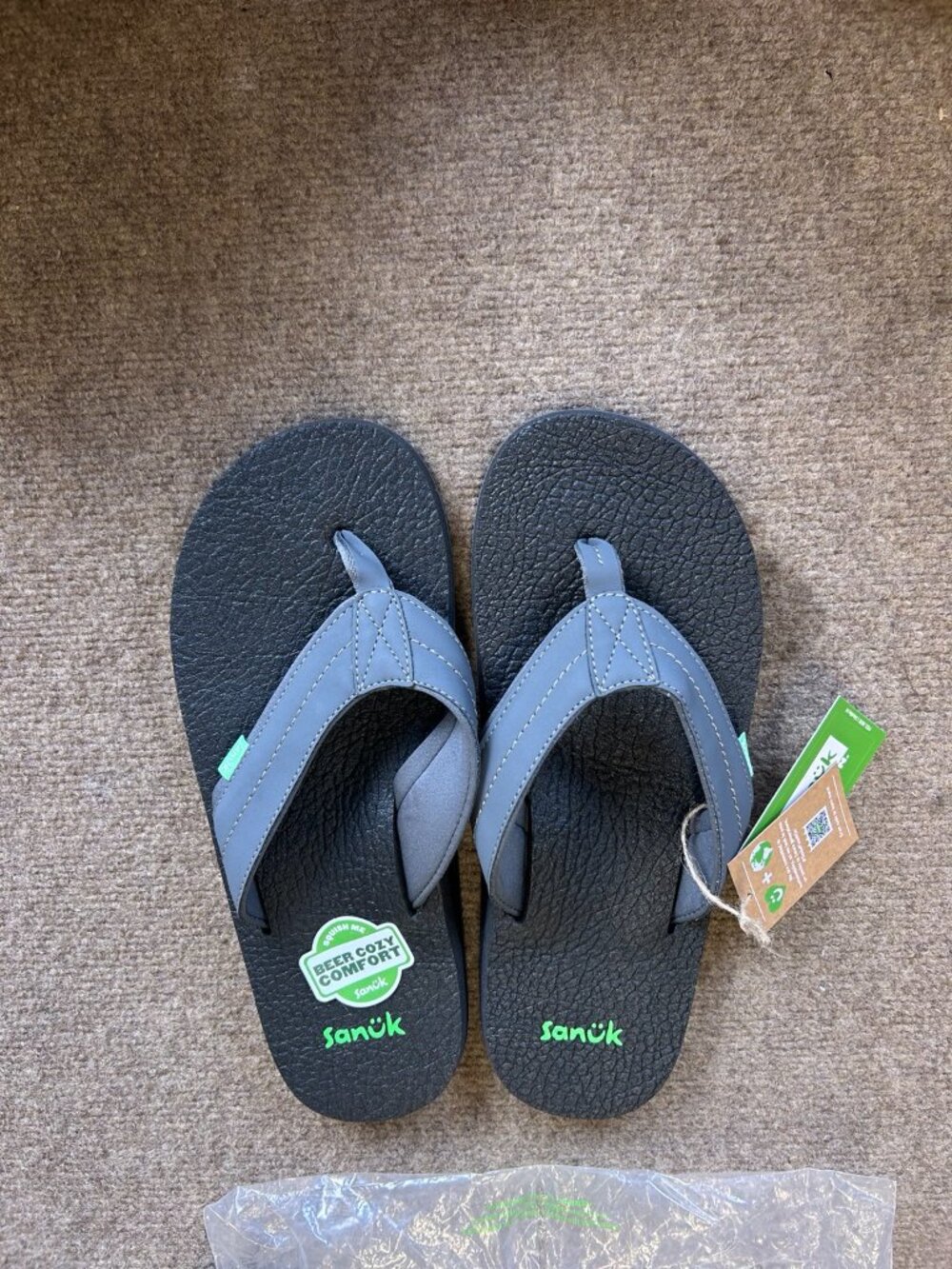 Sanuk Beer Cozy 2 Men’s Flip Flops Size 11 Charcoal Gray NEW with Tags - Picture 9 of 9